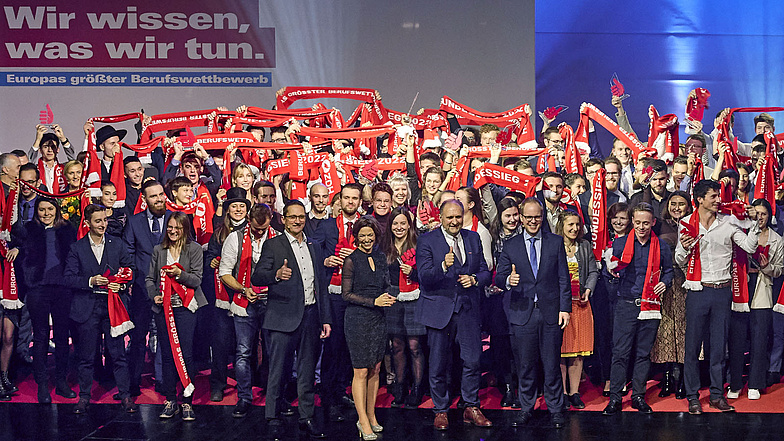 Gruppenfoto der Bundessiegerinnen und -sieger 