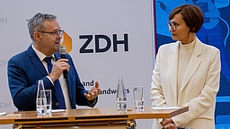 ZDH-Präsident Jörg Dittrich mit Bildungsministerin Bettina Stark-Watzinger