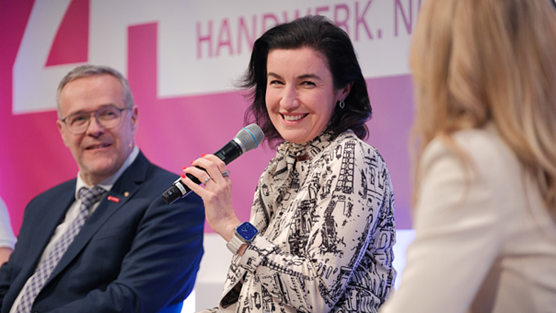 Forschungsministerin Dorothee Bär und ZDH-Präsident Jörg Dittrich bei "IKK classic: Stolz, stolzer, Handwerk. Warum wir so zuversichtlich sind und was Deutschland von uns lernen kann" auf der ZUKUNFT HANDWERK 2026