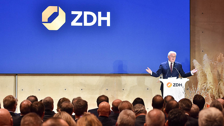 Bundespräsident Frank-Walter Steinmeier bei seiner Laudation auf ZDH-Präsident Hans Peter Wollseifer