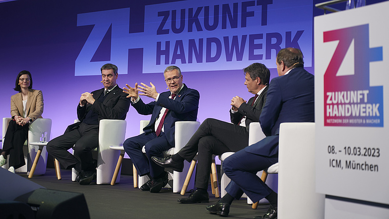 Panel mit Markus Söder Jörg Dittrich und Robert Habeck 