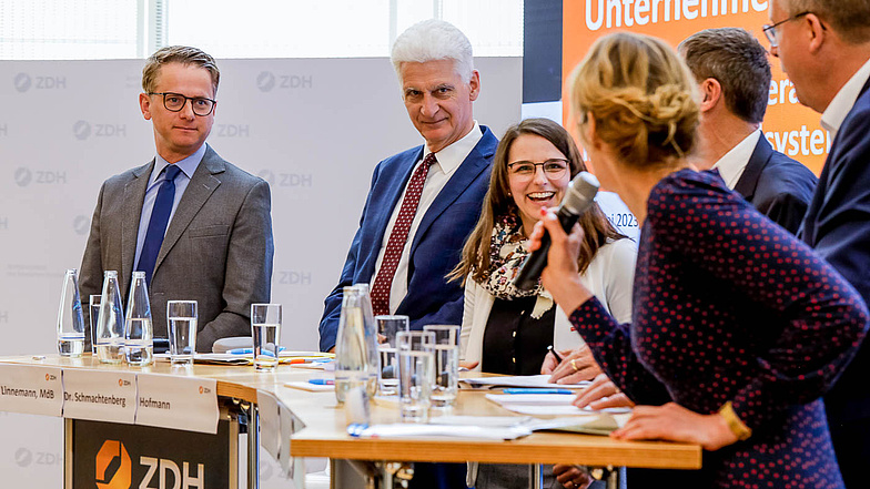 Podiumsdiskussion ZDH-Unternehmerforum