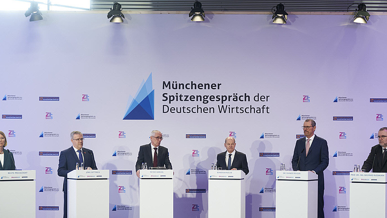 Spitzengespräch der Deutschen Wirtschaft mit Bundeskanzler Olaf Scholz, Pressekonferenz