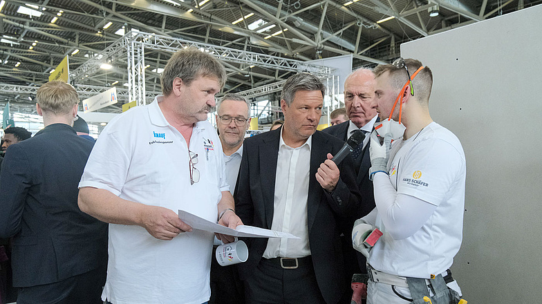 Eröffnungsrundgang ZUKUNFT HANDWERK & IHM 2025