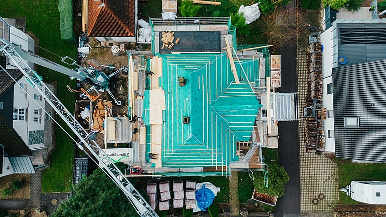 Die Vogelperspektive erleichtert dem Dachdeckerhandwerk die Planung