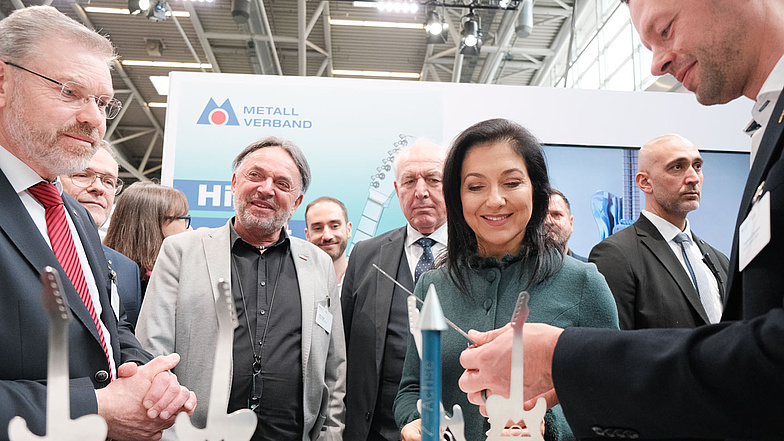 Messerundgang auf der IHM 2026 mit Katherina Reiche, Bundesministerin für Wirtschaft und Energie Franz Xaver Peteranderl und Präsident der Handwerkskammer für München und Oberbayern