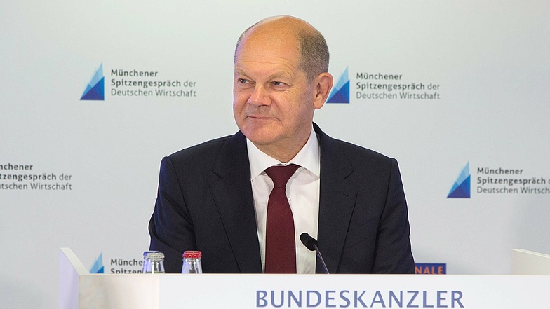 Bundeskanzler Olaf Scholz bei der Pressekonferenz zum Spitzengespräch der Deutschen Wirtschaft 2022