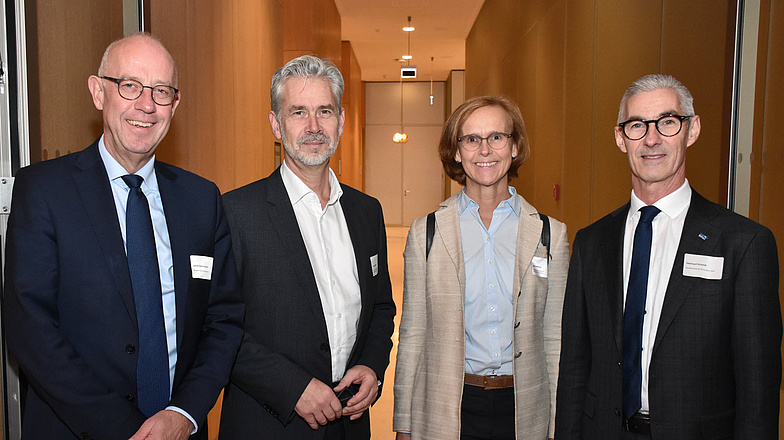 Jakob Stephan Baschab (Hauptgeschäftsführer, biha), Georg Blome (Geschäftsführer, BIV-OT), Petra Menkel (stellv. Obermeisterin, LIV-OT Berlin-Brandenburg), Eberhard Schmidt (Präsident, biha)