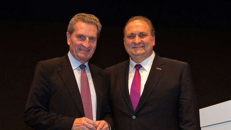 ZDH-Präsident Hans Peter Wollseifer (links) beim ZDH-Forum Europa auf der IHM 2019.